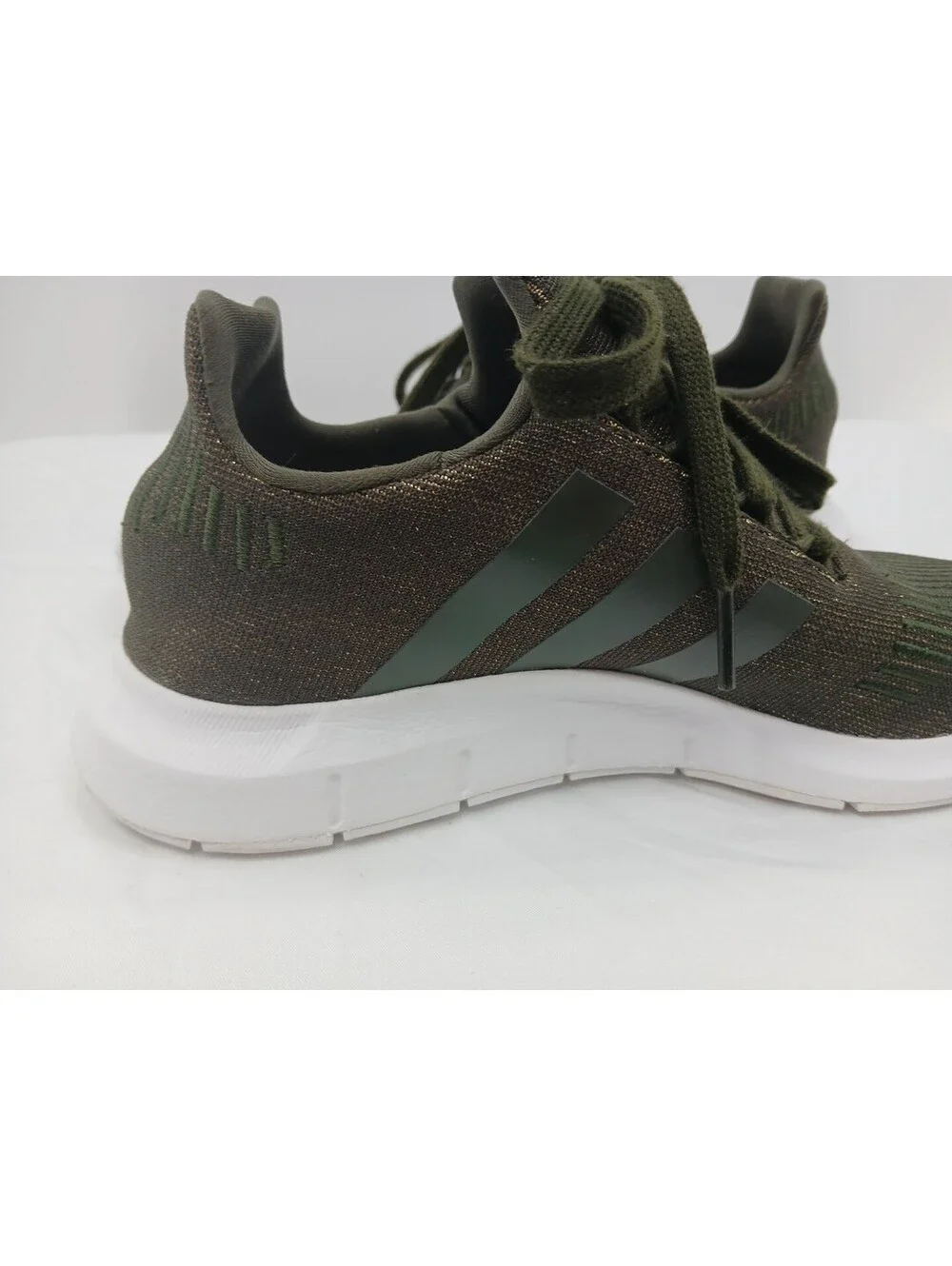 Adidas Swift Run 1.0 Shoes Womens 6.5 Green Athletic Casual Low Top Sneakers
